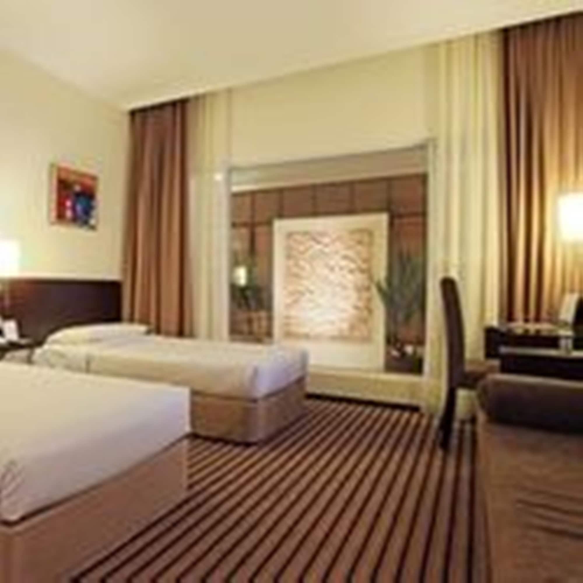 Harmoni One Convention Hotel And Service Apartments Batam Exteriér fotografie