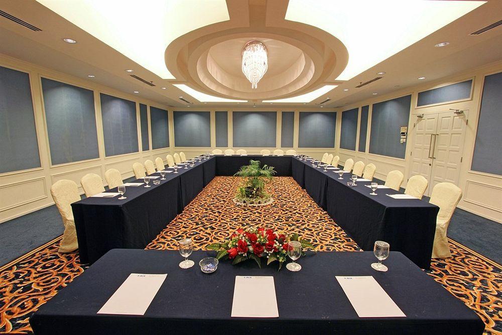 Harmoni One Convention Hotel And Service Apartments Batam Exteriér fotografie