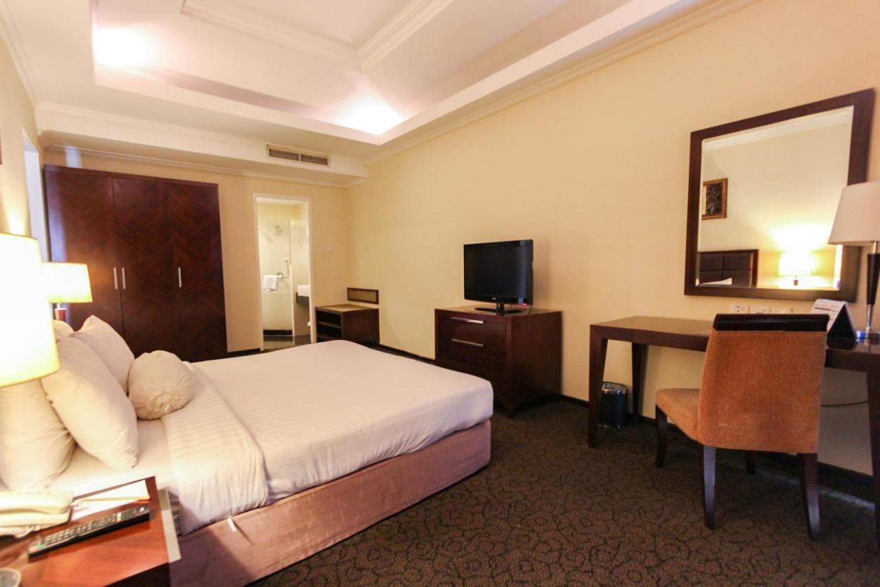 Harmoni One Convention Hotel And Service Apartments Batam Exteriér fotografie