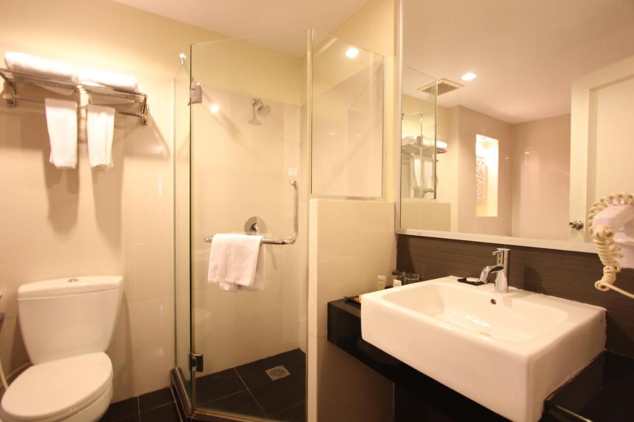 Harmoni One Convention Hotel And Service Apartments Batam Exteriér fotografie