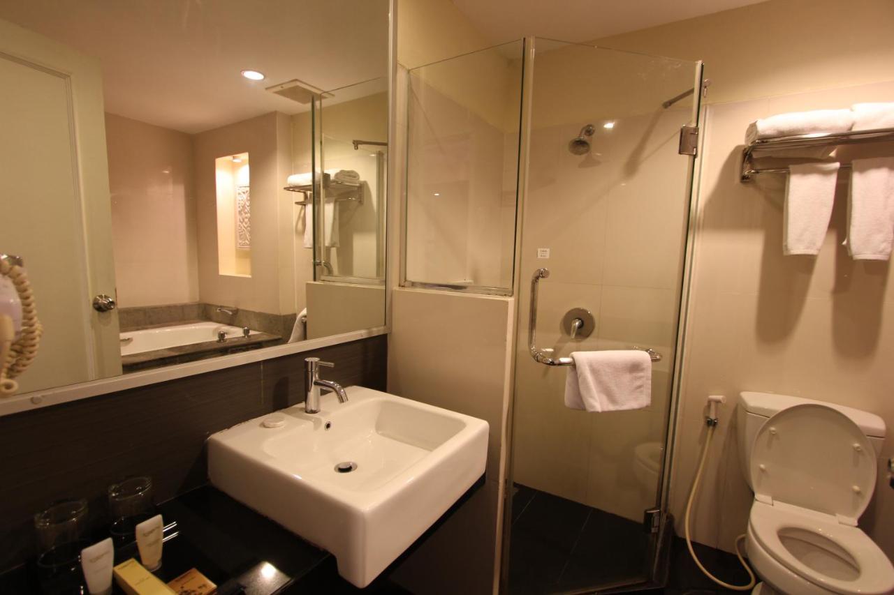 Harmoni One Convention Hotel And Service Apartments Batam Exteriér fotografie